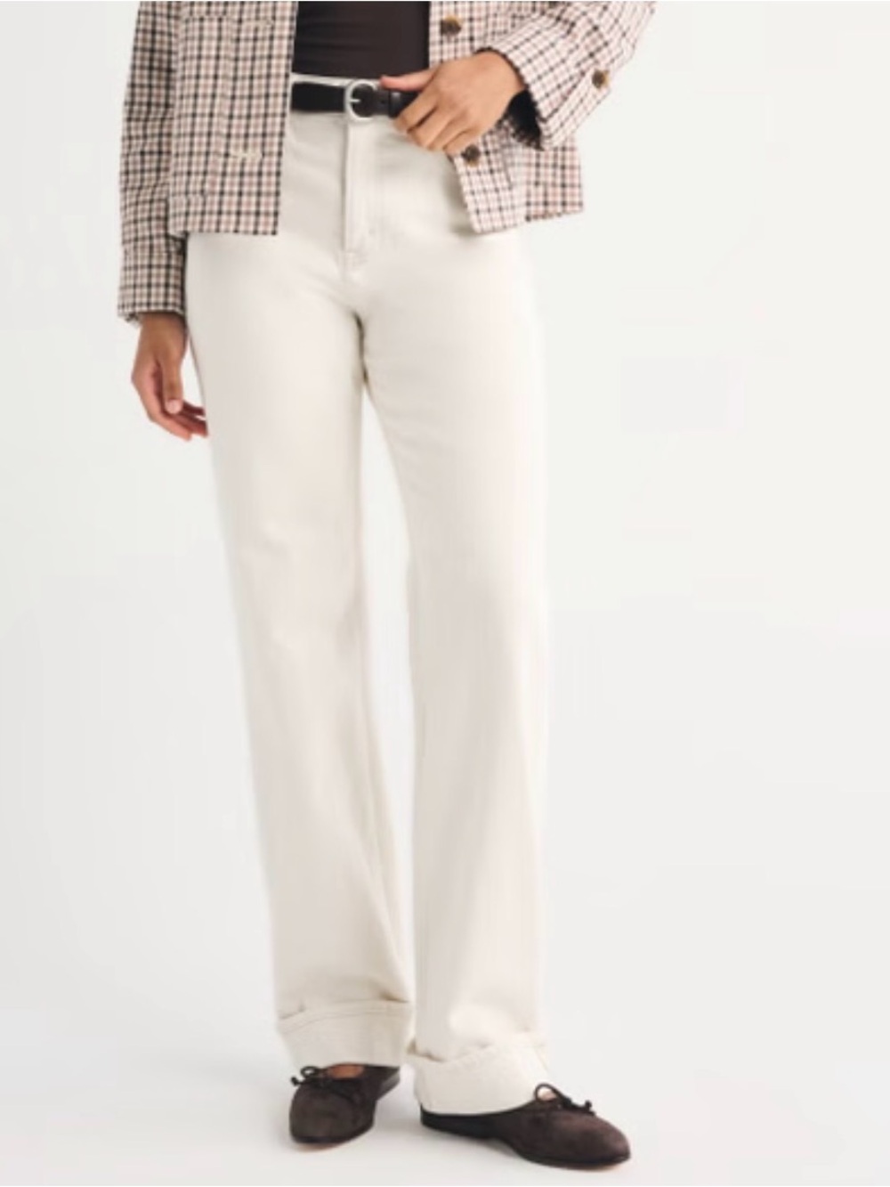 Abercrombie High-Rise Straight Leg Jeans in Cream